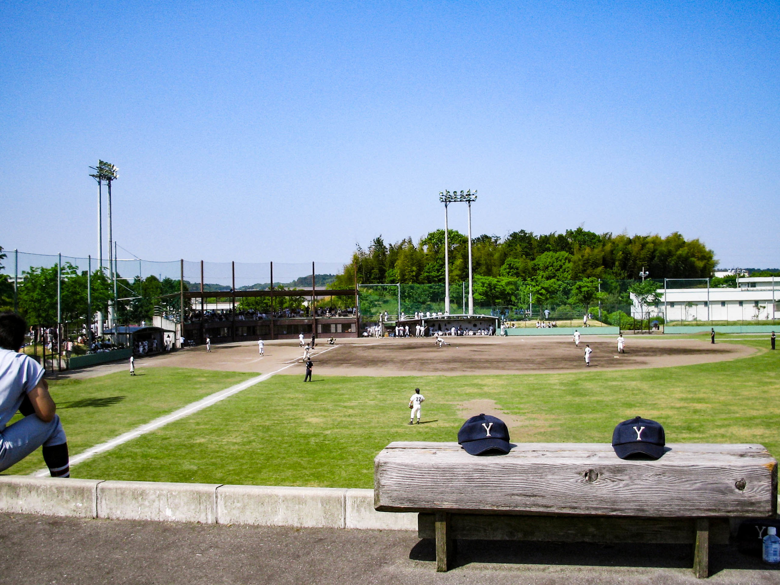高校野球の練習試合の写真